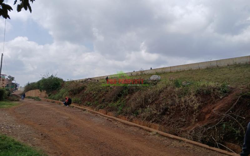 Prime Commercial Plot In Gitaru