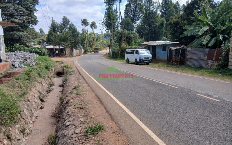 Prime residential 100 by 100 plot for sale