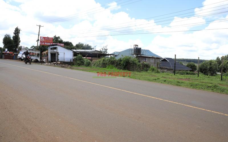 PRIME TOUCHING TARMAC-FRONT PLOT FOR LEASE – KIKUYU, GIKAMBURA