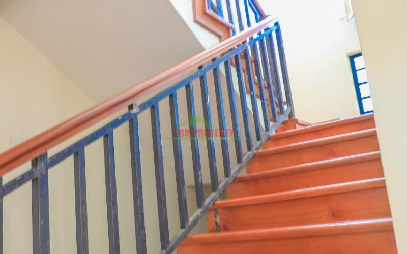 3 Bedroom Maisonette For Sale In Kikuyu, Ondiri - Karai.