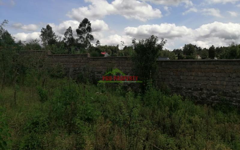 Red Soil Well Drained Plot For Sale In Gikambura