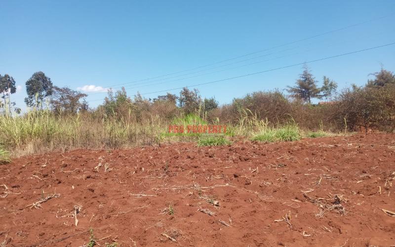 100 ×100 Ft Residential Land For Sale In Gikambura