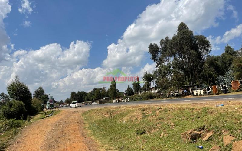 Commercial Plot For Sale Along Nairobi-nakuru Road In Limuru.