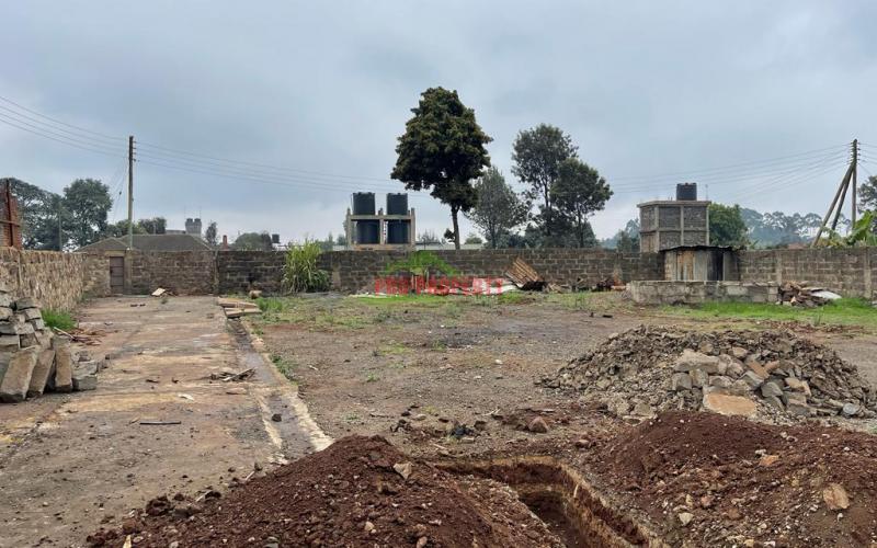 Commercial 100 By 100 Fts Plot For Sale Fronting The Tarmac (waiyaki Way) In Sigona Zambezi.