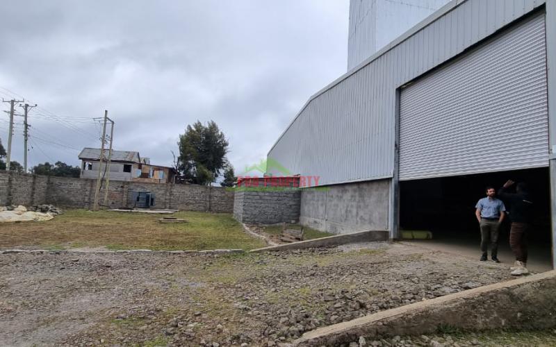 Commercial Godown For Sale Along The Nairobi-nakuru Highway.