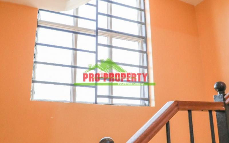 4 Bedroom Master Ensuite Manor For Sale!!!