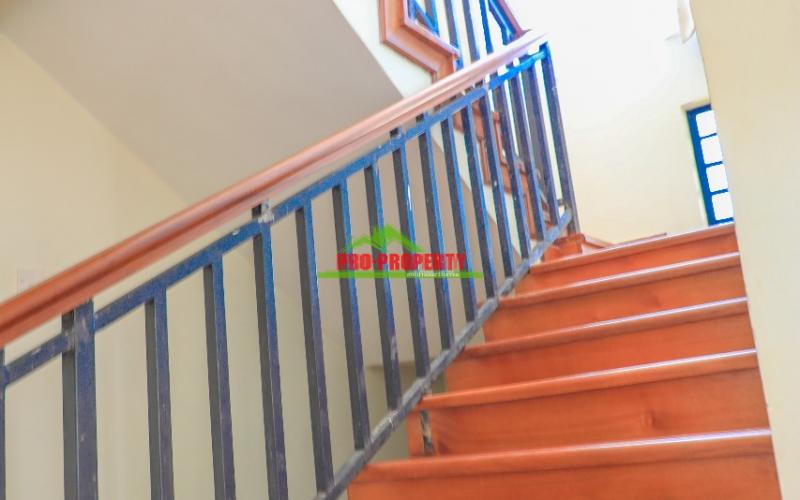 Luxurious  3 Bedroom Maisonette For Sale In Kikuyu Ondiri Karai.