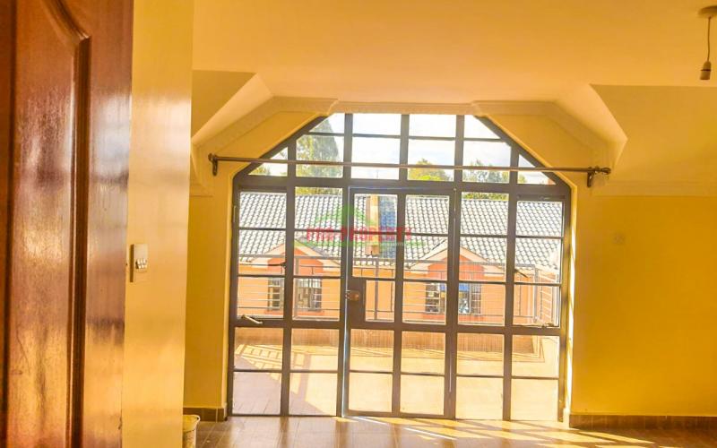 4 Bedroom Townhouse In A Gated Community Of Eight.