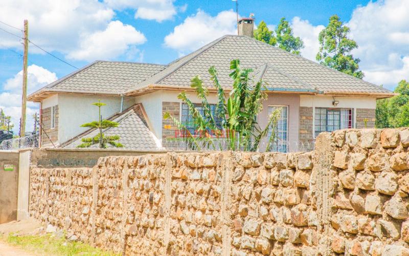 Prime 100*100 Ft Residential Plot For Sale In Kikuyu- Gikambura