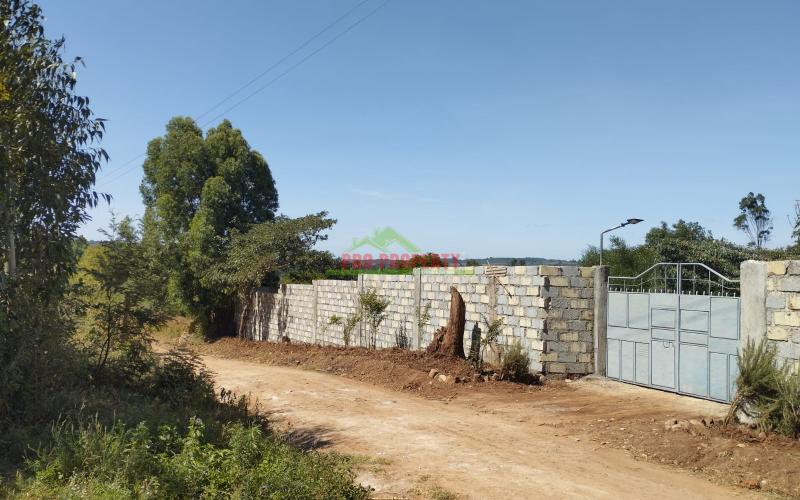 Prime 50 By 100 Residential Plot For Sale In Kikuyu Migumoini.