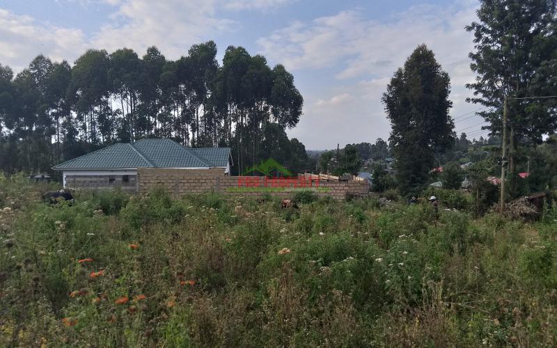 Prime residential  50 by 100 plot for sale in kamuita, gikambura