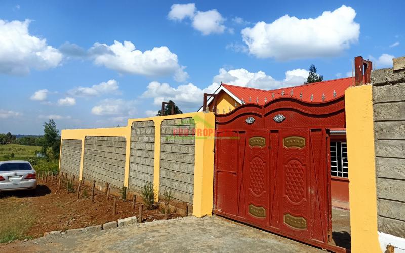 3 Bedroom Bungalow For Sale In Kamangu, Kinamba