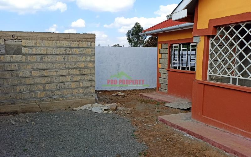 3 Bedroom Bungalow For Sale In Kamangu, Kinamba