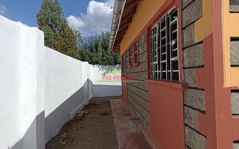 3 Bedroom Bungalow For Sale In Kamangu, Kinamba