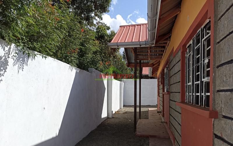 3 Bedroom Bungalow For Sale In Kamangu, Kinamba