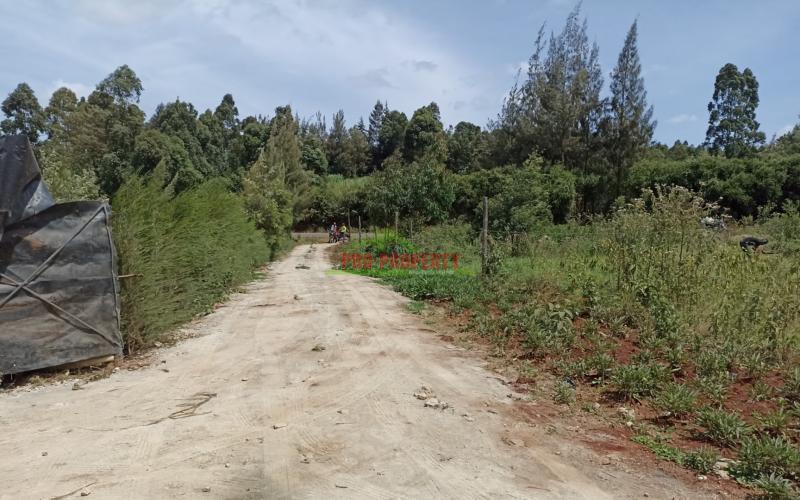 75 by 100ft Plot for Sale in Kikuyu, Ondiri