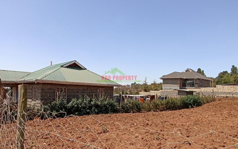 Semi-complete 4 Bedroom House For Sale In Kamangu, California Estate.