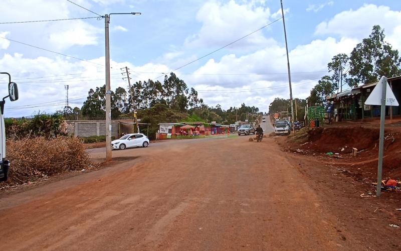 Touching Tarmac Plot For Sale In Kikuyu, Gikambura