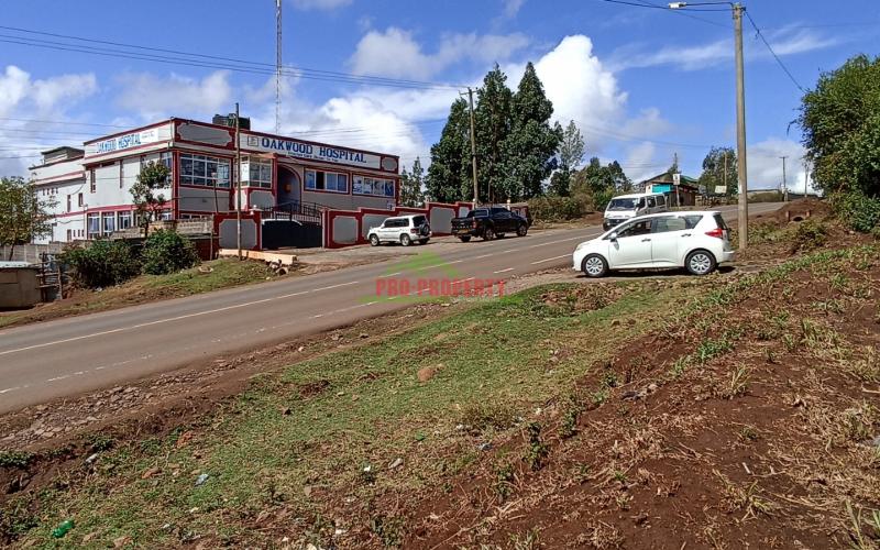 Commercial Touching Tarmac Plot For Sale In Kikuyu, Gikambura