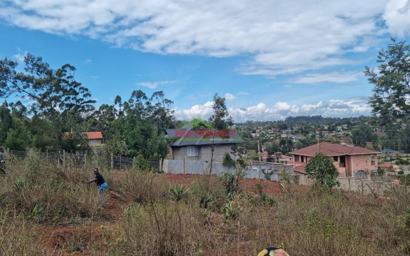 50 X 100 Fts Plot For Sale In Kikuyu Gikambura.