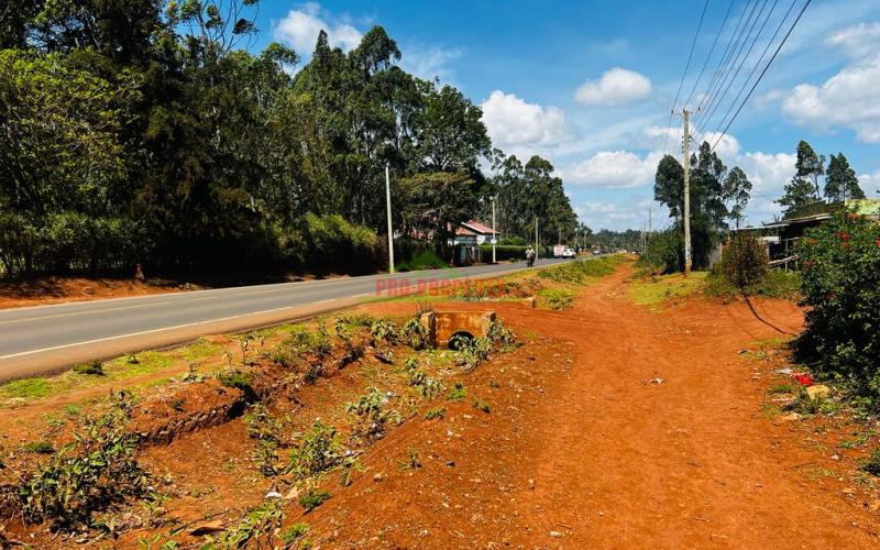 Commercial 100 By 100 Fts Plot For Sale Fronting The Tarmac (thogoto-mutarakwa Road) In Gikambura.
