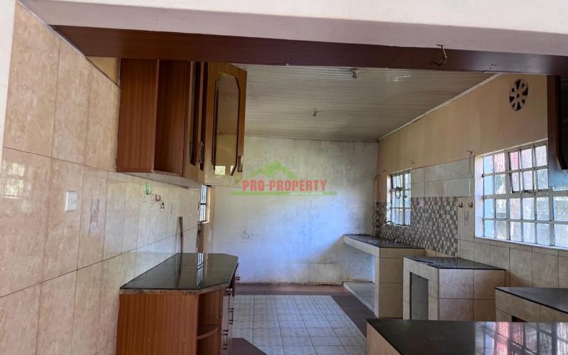 Prime 100 X 100ft Plot For Sale In Kikuyu, Thogoto With A 3 Bedroom House.