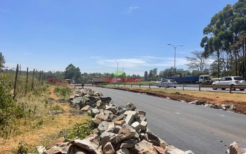 Prime Commercial Plot Fronting The Tarmac For Sale In Kikuyu Along The Southern Bypass.