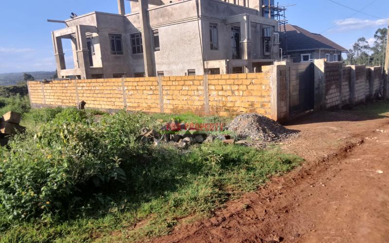 Prime 100x100 sq ft Plot for sale in a Gated Community in Gikambura