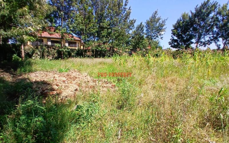 Prime 100x100ft Residential Plot for Sale in a Secure Gated Community – Just 400m from Tarmac