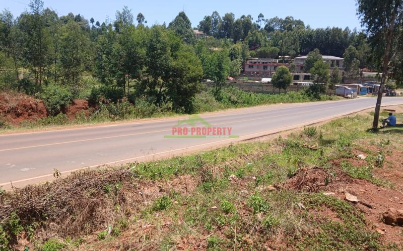 Prime 100 by 100 plot for sale in Kikuyu,Ondiri