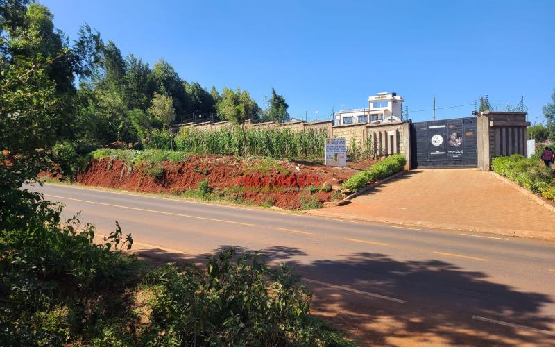 Commercial plot for sale in ondiri(karai muslim)