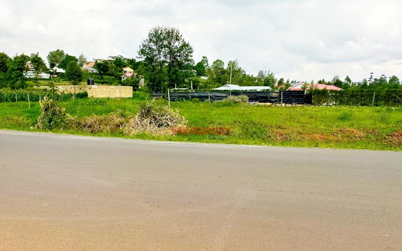 Plots For Sale Touching Tarmac In Kikuyu, Ondiri.