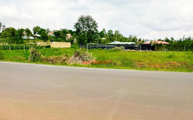 Plots For Sale Touching Tarmac In Kikuyu, Ondiri.