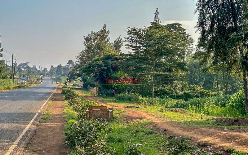 Half Acre Land For Sale On Tarmac In Limuru,mutarakwa