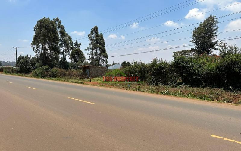 Prime One Acre Land On Tarmac For Sale In Kikuyu ,gikambura.