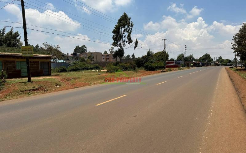 Prime One Acre Land On Tarmac For Sale In Kikuyu ,gikambura.