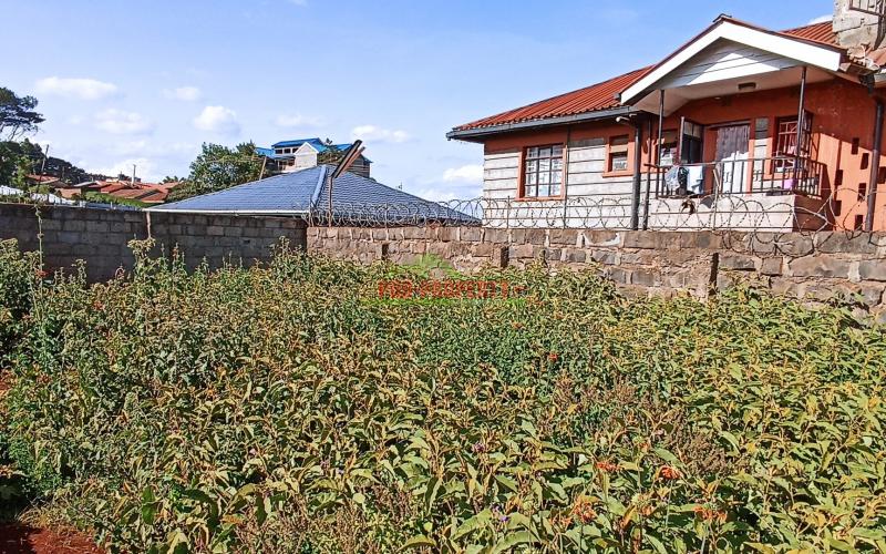 Commercial Plot For Sale Thogoto (with 4-floor Foundation For Bedsitters)