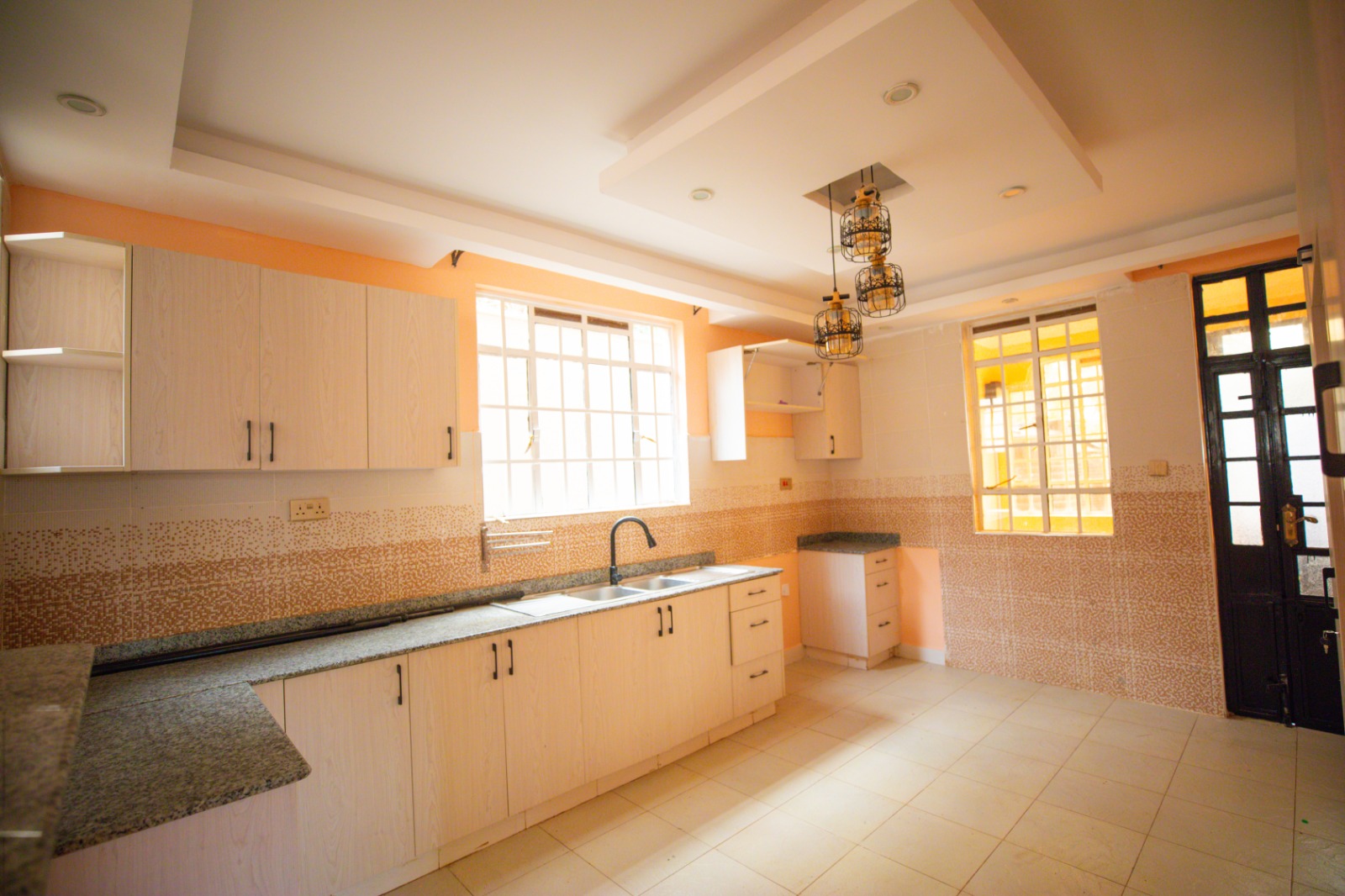 5-bedroom Maisonette For Sale In Kikuyu, Ondiri