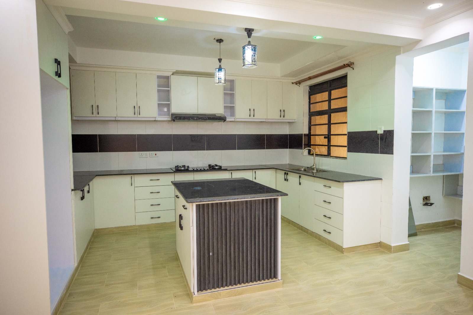 Elegant 4-bedroom Standalone Maisonette For Sale – Kenyatta Road Estate
