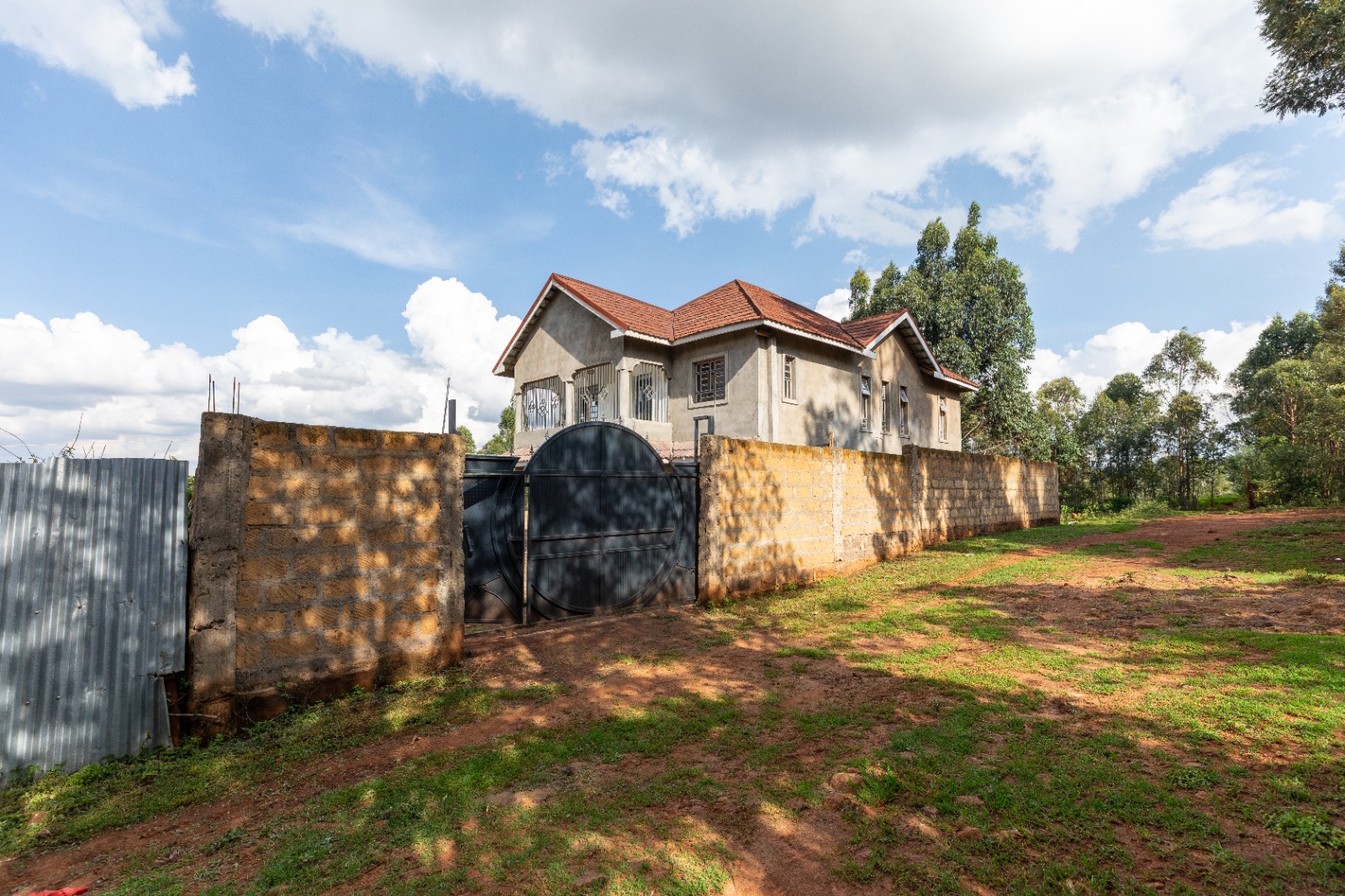 4 Bedroom Maisonette For Sale In Kikuyu, Lusigetti (90% Complete)